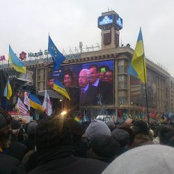 Americký senátor John McCain reční na Euromajdane v Kyjeve (15.12.2013)