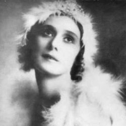 Azda najslávnejšia primabalerína všetkých čias Anna Pavlova v kostýme „Umierajúcej labute“ (cca 1928)