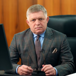 Robert Fico 5