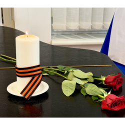 „Sviečka pamäti“ na pietnom večere v Ruskom centre vedy a kultúry v Bratislave 22. 4. 2026