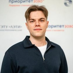 Vedúci projektu Denis Stepanenko