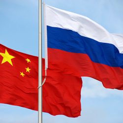 Vlajky Číny a Ruska