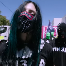 Z videoklipu skupiny Pussy Riot