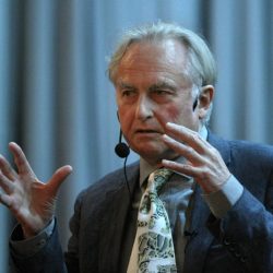 Olomouc 17.4.2015 věda,polularizace,Richard Dawkins,Lawrence M. Krauss kino Metropol – panelová diskuse teoretického fyzika a kosmologa Lawrence M. Krausse a britského biologa Richarda Dawkinse během letošního 50. ročníku festivalu Academia film Olomouc. Olomouc 17.4.2015 věda, polularizace, Richard Dawkins, Lawrence M. Krauss kino Metropol - panelová diskuse teoretického fyzika a kosmologa Lawrence M. Krausse a britského biologa Richarda Dawkinse během letošního 50. ročníku festivalu Academia film Olomouc. Richard Dawkins. Foto , Mafra,Image: 239249903, License: Rights-managed, Restrictions: Při použití tohoto snímku povinnost uvést kredit ve formě: Tomáš Frait / MAFRA / Profimedia, Model Release: no, Credit line: Profimedia